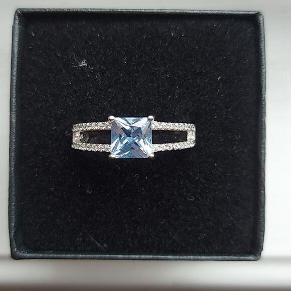 1.2 Carat Sky Blue Topaz 925 Sterling Silver Gemstone Ring - Picture 5 of 13